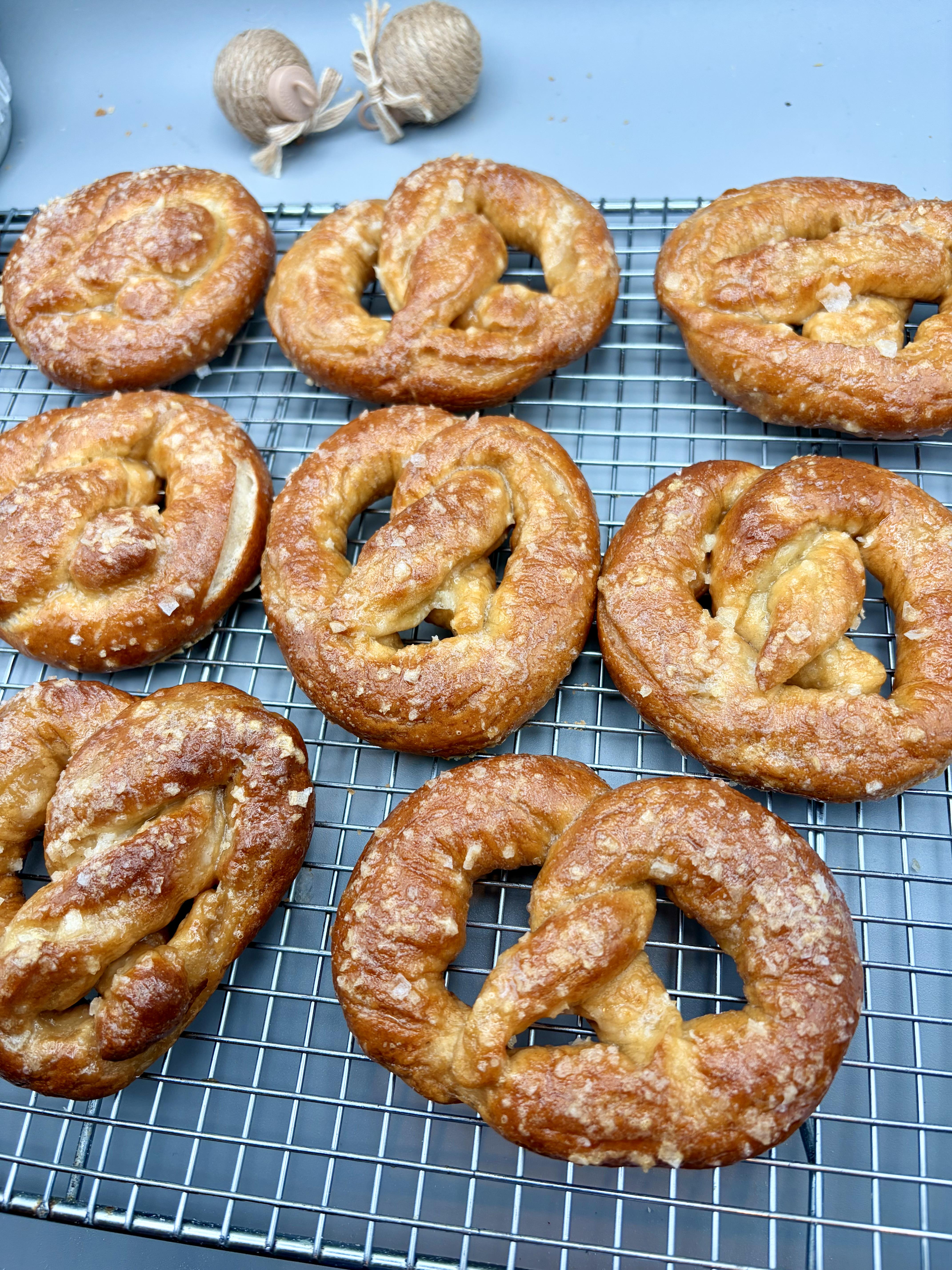 Henry Hunter's bake-along pretzels, eight classic twists fresh off the rack, deep bath color and pearl salt