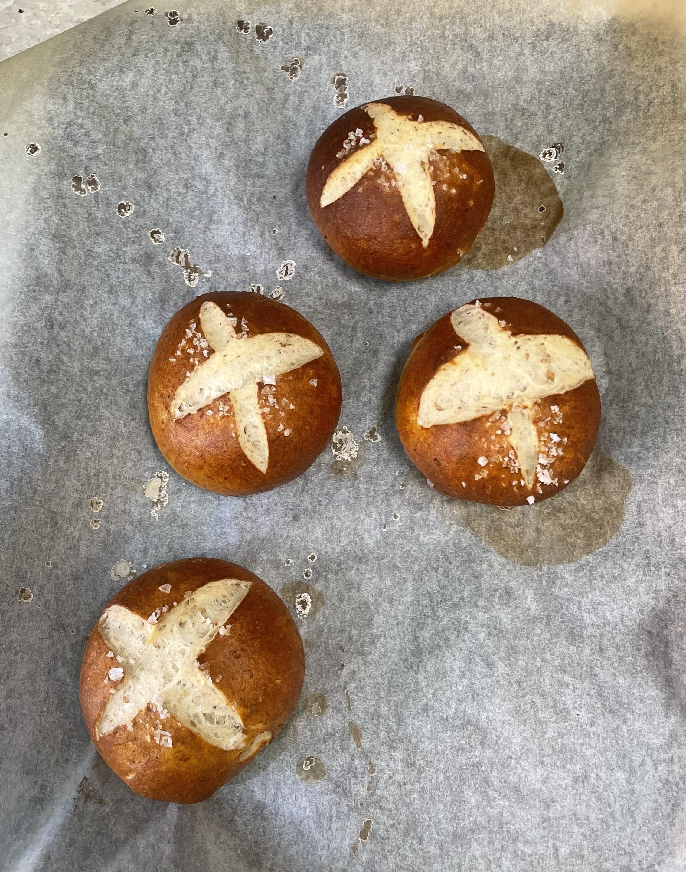 Ehsan Omara's cross-scored pretzels